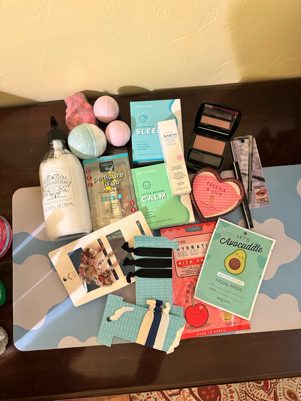 Cosmetic Bundle
